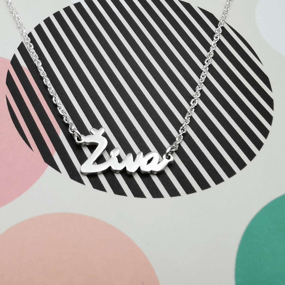 verižica z enim imenom