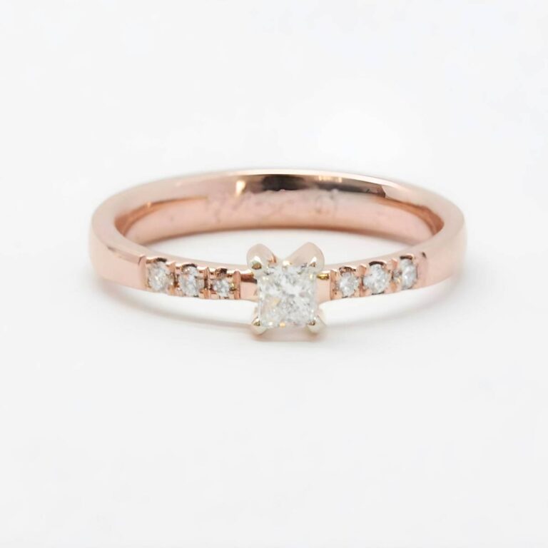 zaročni prstan skriti sijaj